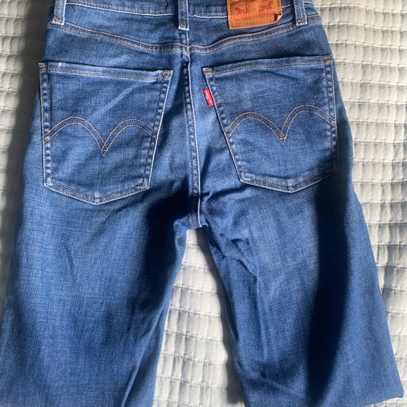 Levi’s mile high skinny jeans - Picture 3 of 3